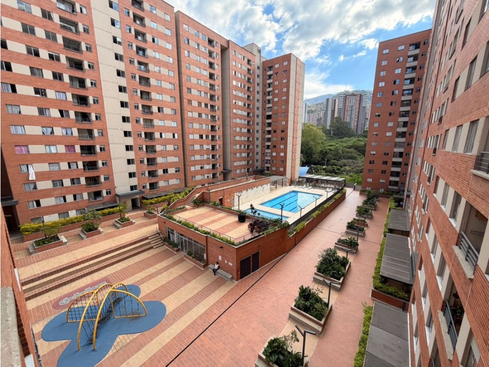 Vendo Apartamento cerca al centro comercial Parque Fabricato