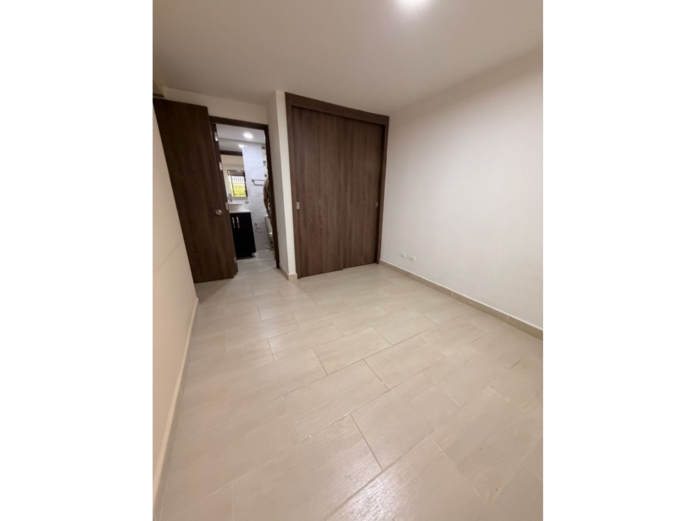Vendo Apartamento cerca al centro comercial Parque Fabricato — foto 3