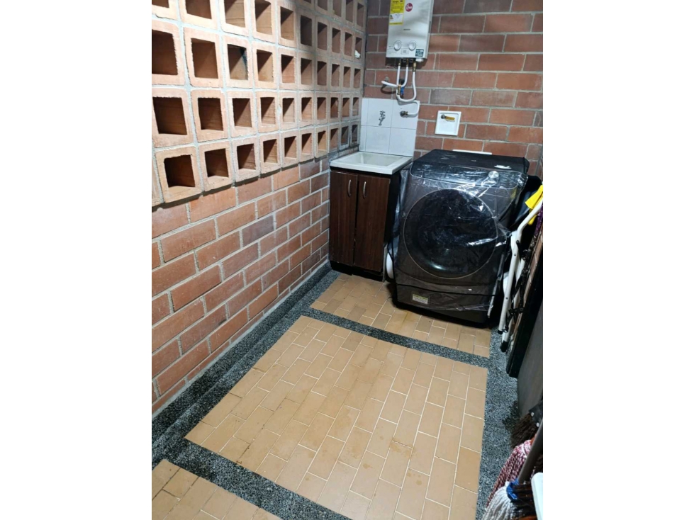 Vendo apartamento con alcoba del servicio en Sabaneta — foto 5