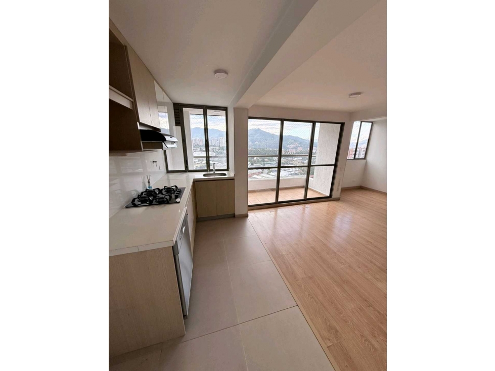 VENDO apartamento con buenos acabados para vivir o inversion sabaneta