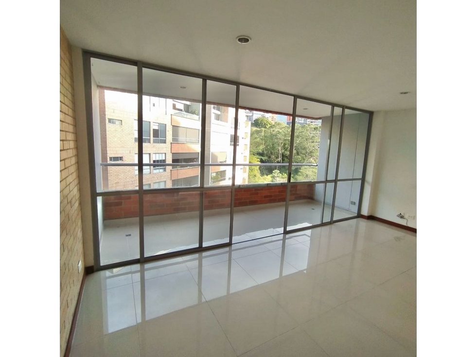 VENDO APARTAMENTO CON COLEGA EN ENVIGADO LOMA DEL CHOCHO