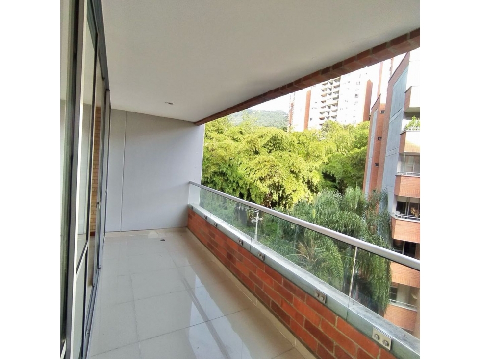 VENDO APARTAMENTO CON COLEGA EN ENVIGADO LOMA DEL CHOCHO — foto 3