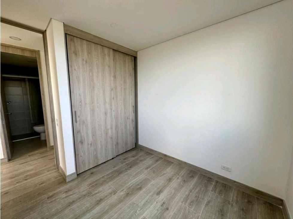 Vendo apartamento con espectacular vista, Rionegro sector Balcones — foto 2