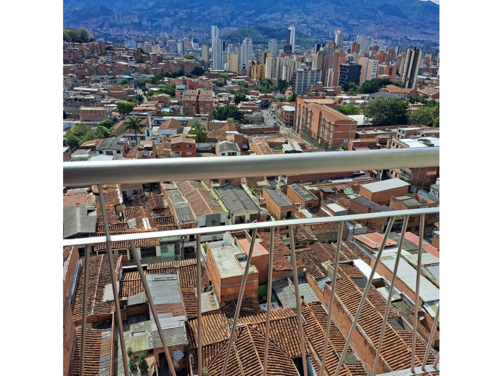 Vendo apartamento con hermosa vista en Buenos Aires cerca al tranvía — foto 2