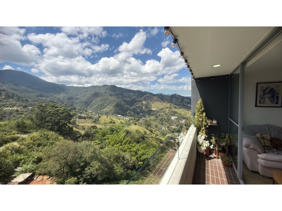 VENDO APARTAMENTO CON HERMOSA VISTA EN SABANETA — foto 6
