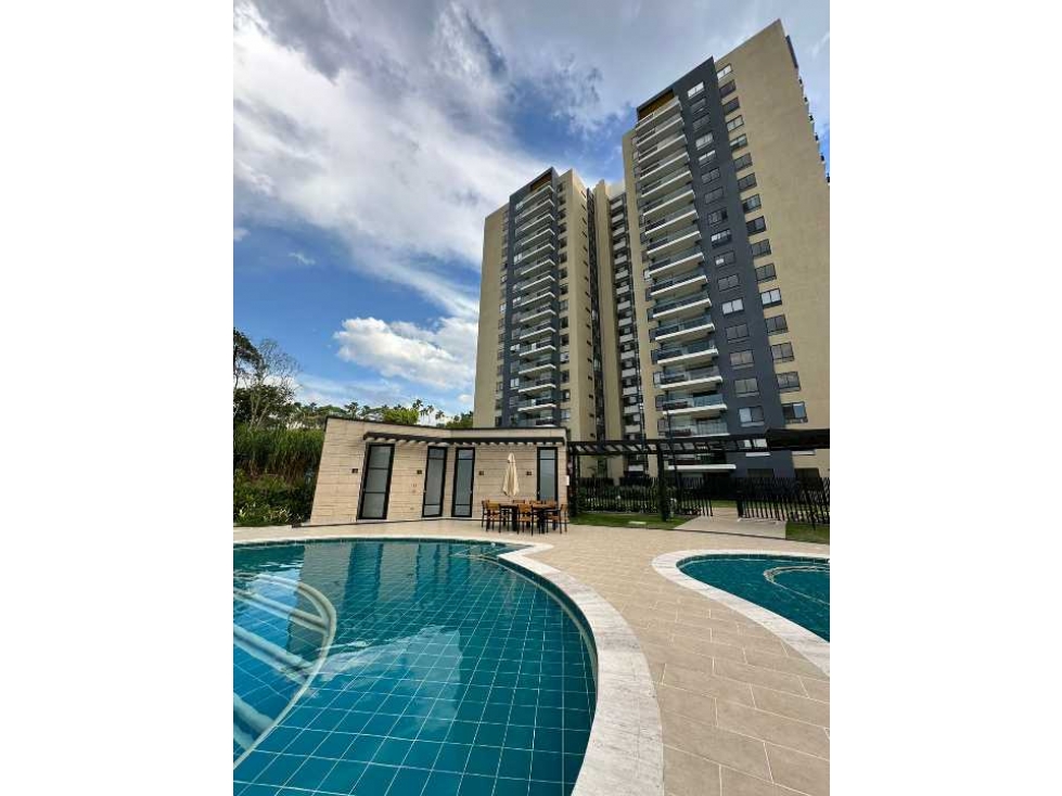 ESPECTACULAR APARTAMENTO CON JACUZZI, DEPOSITO Y 2 PARQUEADEROS — foto 4