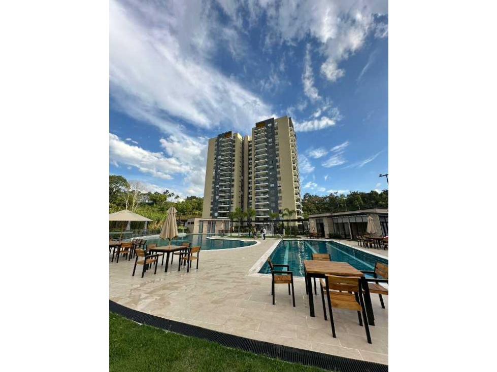 ESPECTACULAR APARTAMENTO CON JACUZZI, DEPOSITO Y 2 PARQUEADEROS — foto 5