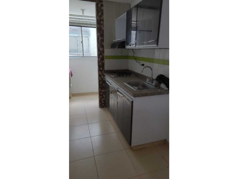 Vendo apartamento con parqueadero cubierto — foto 4