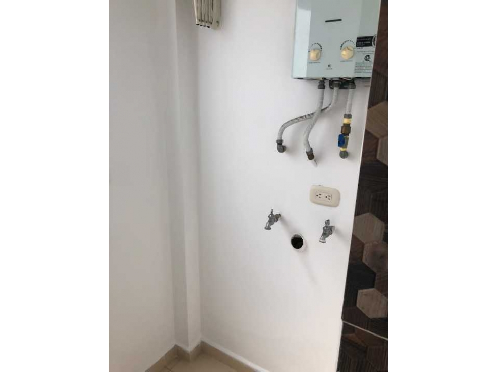 Vendo apartamento con parqueadero cubierto — foto 6