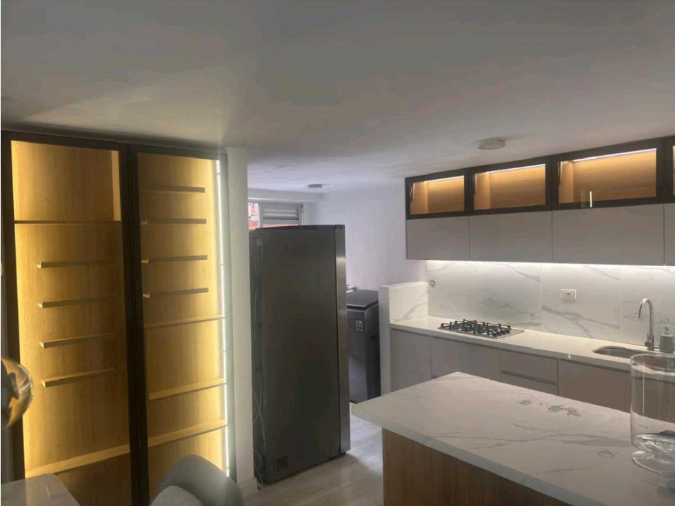 VENDO APARTAMENTO CON TERRAZA EN ENVIGADO LOMA BENEDICTINOS — foto 3