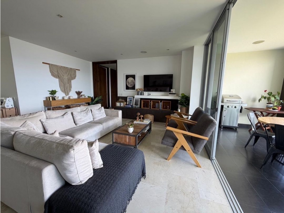 VENDO APARTAMENTO CON VISTA EN EL POBLADO — foto 3