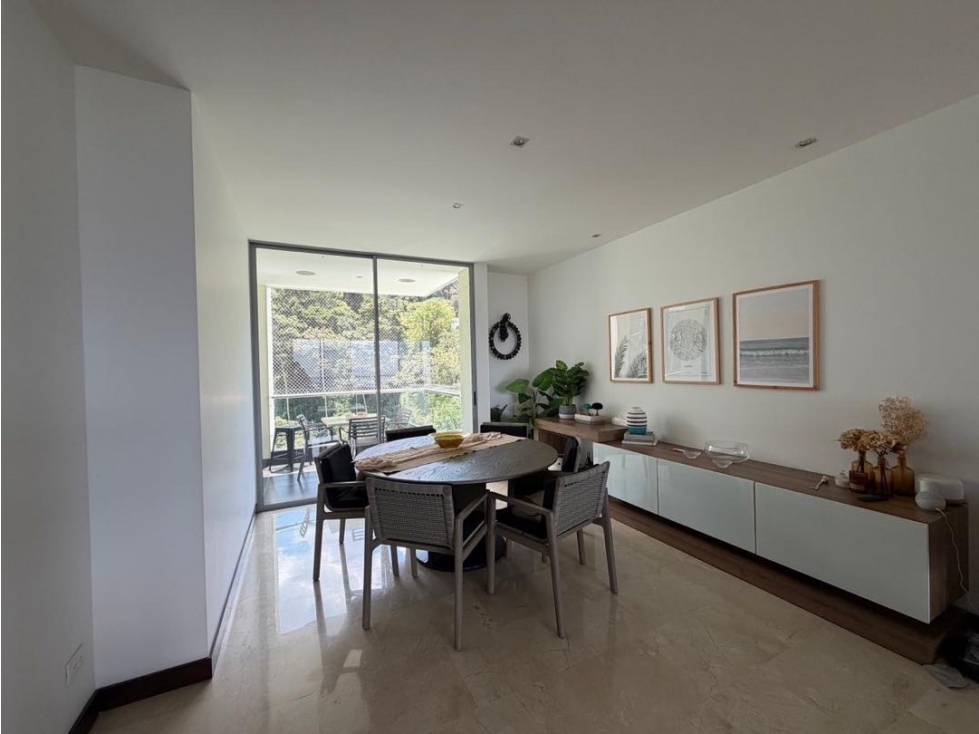 VENDO APARTAMENTO CON VISTA EN EL POBLADO — foto 4