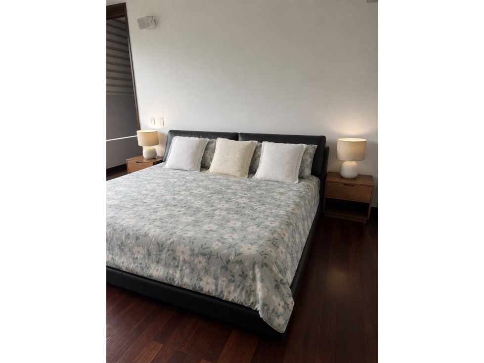 VENDO APARTAMENTO CON VISTA EN EL POBLADO — foto 6