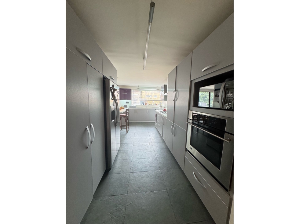 Vendo apartamento con vista verde en San Patricio — foto 4