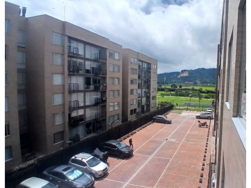 Vendo Apartamento cuarto Piso acceso en Cajica en reserva del lago.
