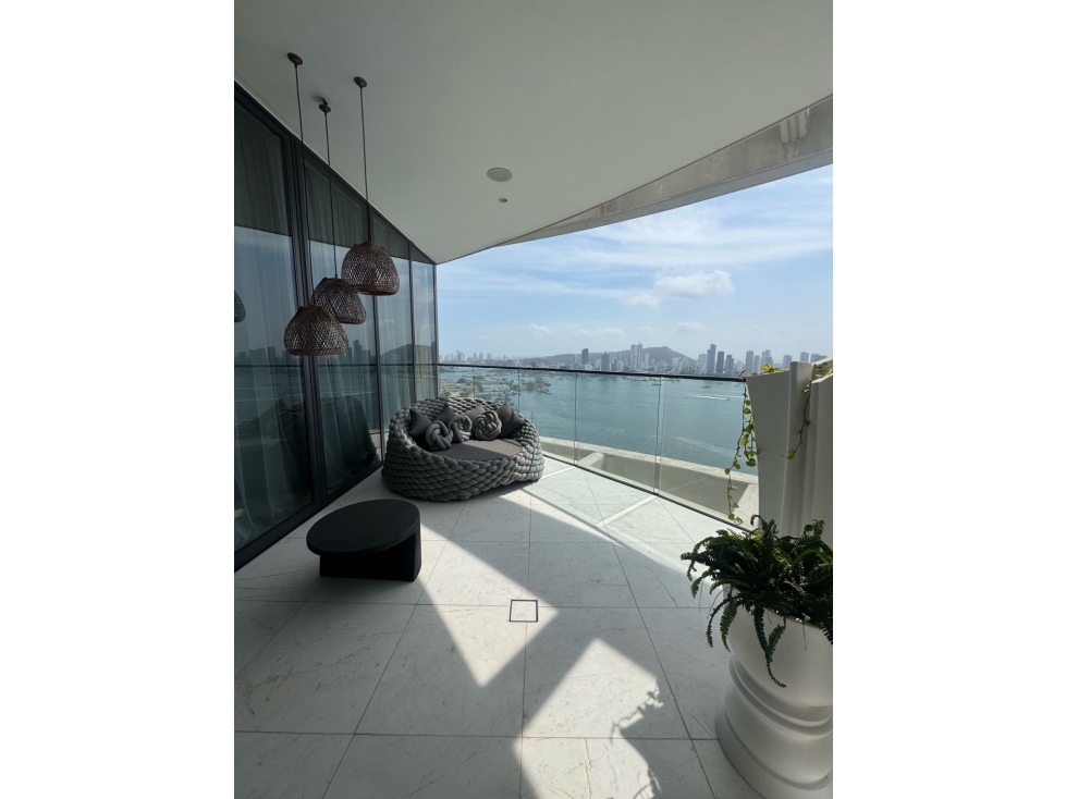 Vendo apartamento de lujo en Cartagena Bocagrande, con muelle