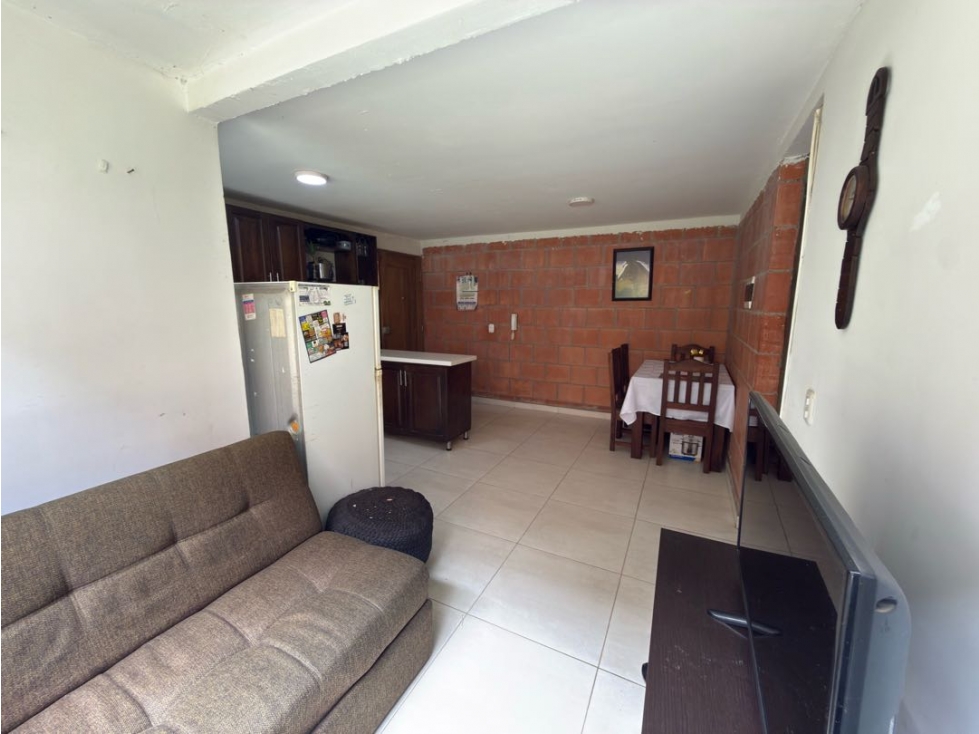Vendo apartamento de primer piso en colinas — foto 3