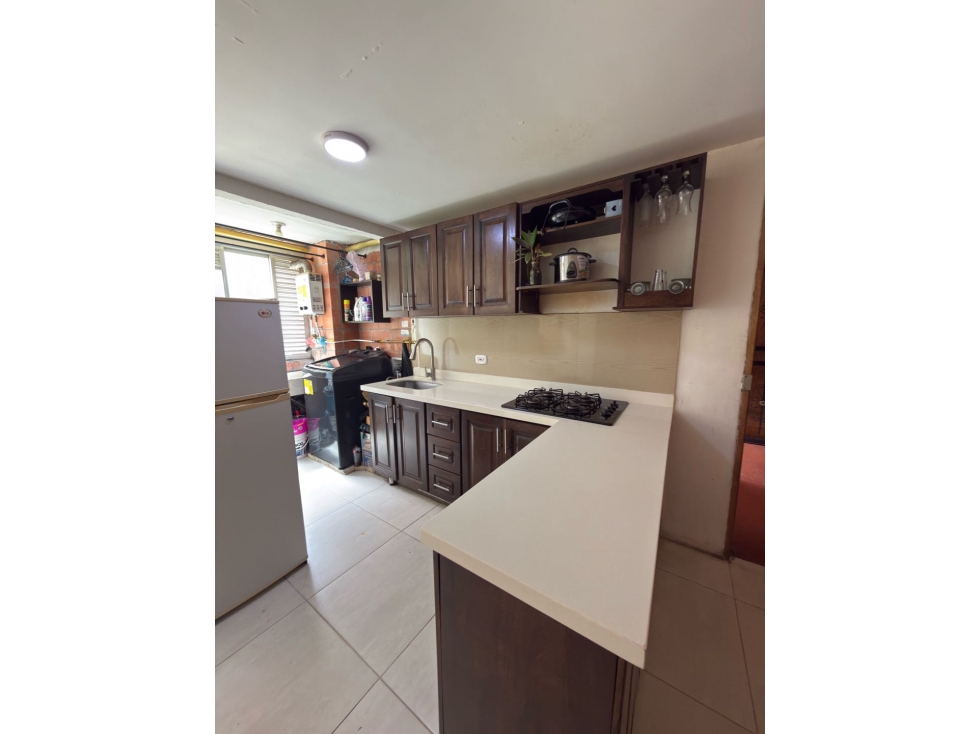 Vendo apartamento de primer piso en colinas