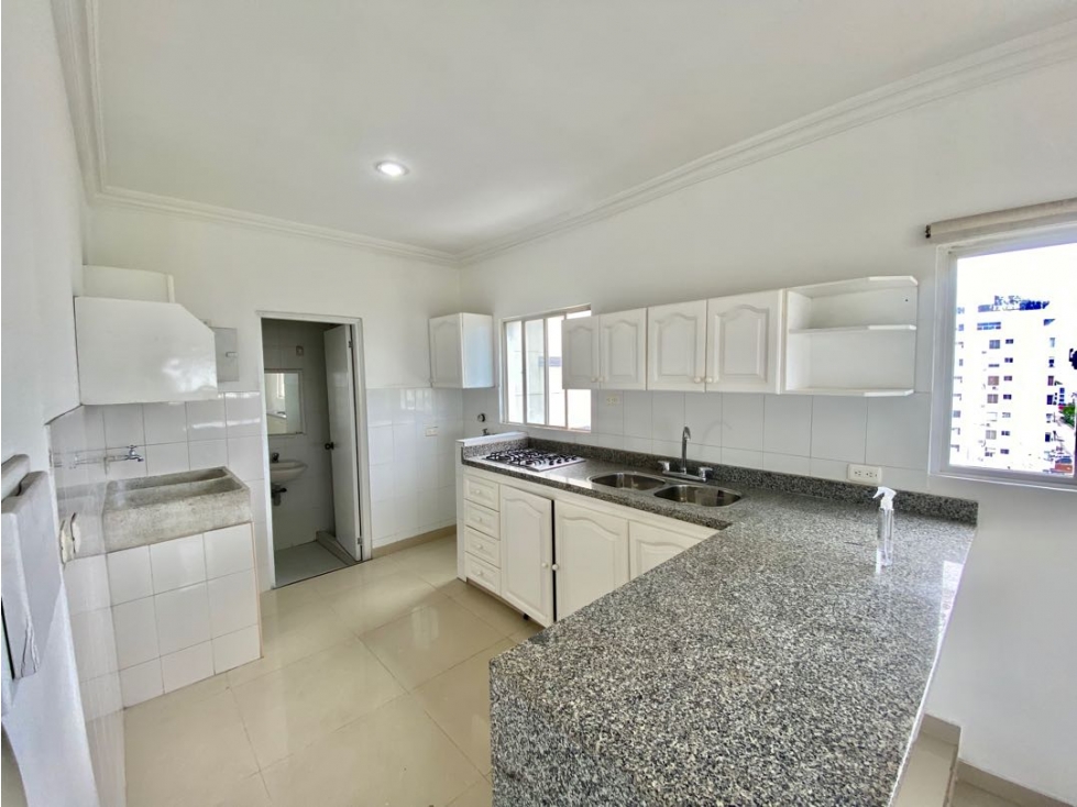 VENDO APARTAMENTO DE TRES ALCOBAS Y PARQUEADERO EN BOCAGRANDE — foto 2