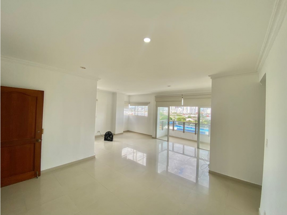 VENDO APARTAMENTO DE TRES ALCOBAS Y PARQUEADERO EN BOCAGRANDE — foto 5