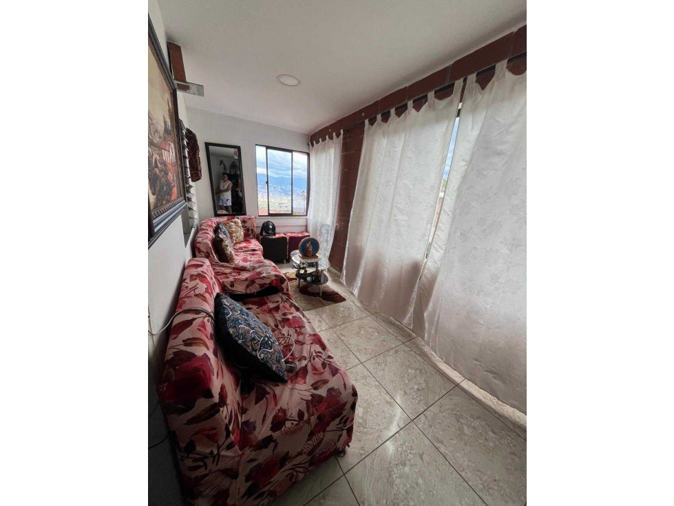 VENDO APARTAMENTO EN EL DOCE DE OCTUBRE, OPORTUNIDAD — foto 3