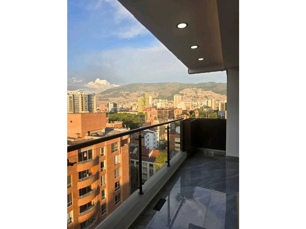 VENDO APARTAMENTO DÚPLEX PISO 11 EN CONQUISTADORES