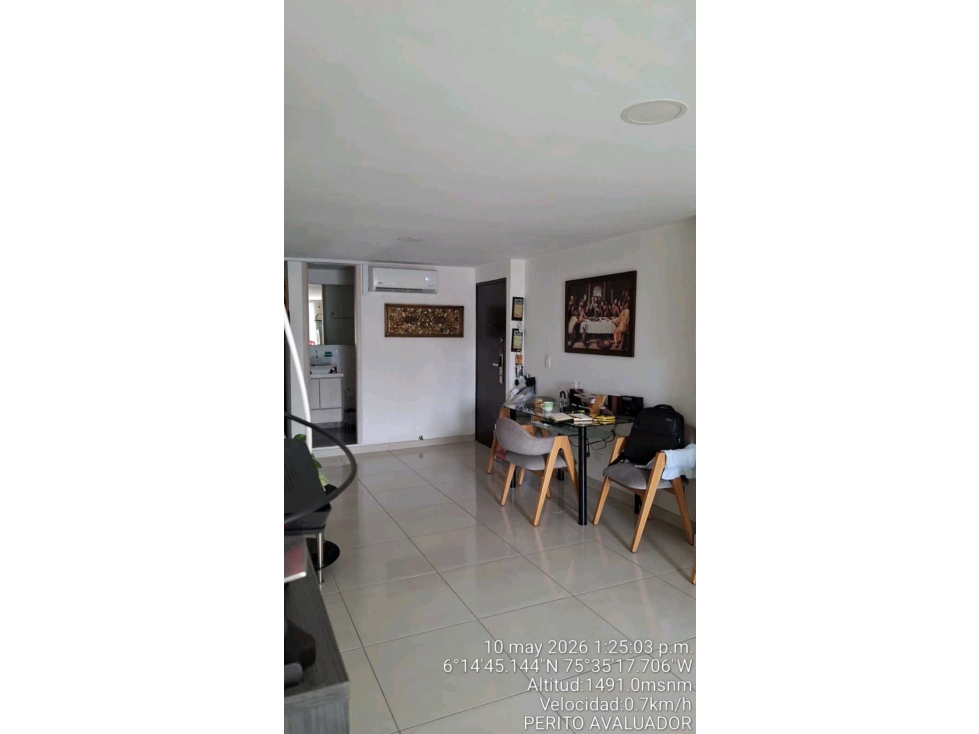 VENDO APARTAMENTO EDIFICIO CON ESCALERAS ZONA LAURELES, UPB, LA 70 — foto 3