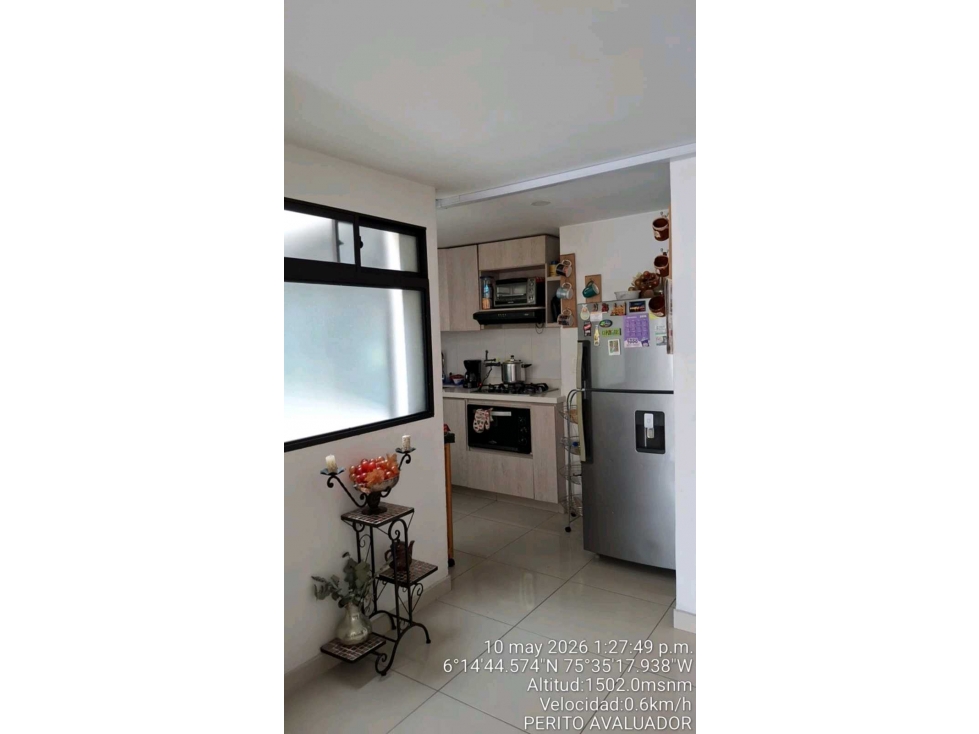 VENDO APARTAMENTO EDIFICIO CON ESCALERAS ZONA LAURELES, UPB, LA 70 — foto 5