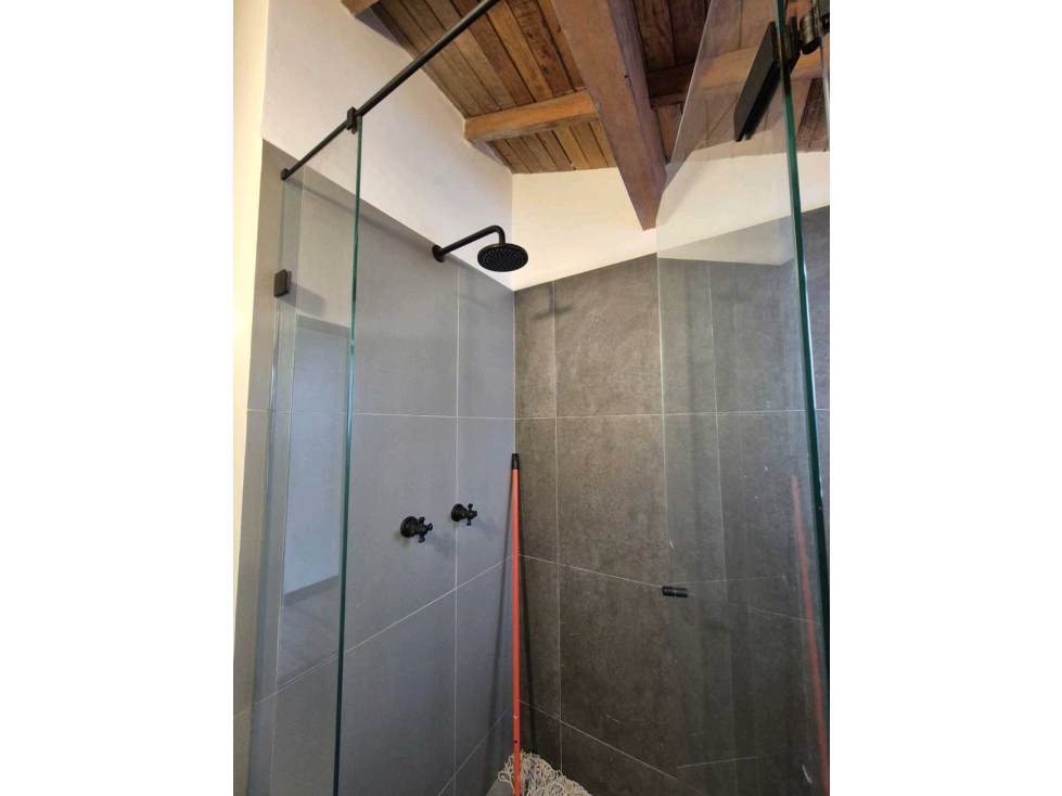 VENDO APARTAMENTO EL LAURELES, CERCA AL PRIMER PARQUE — foto 5
