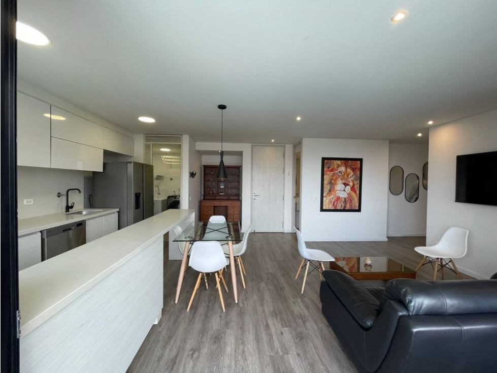 VENDO APARTAMENTO EL POBLADO LALINDE CON TERRAZA — foto 3