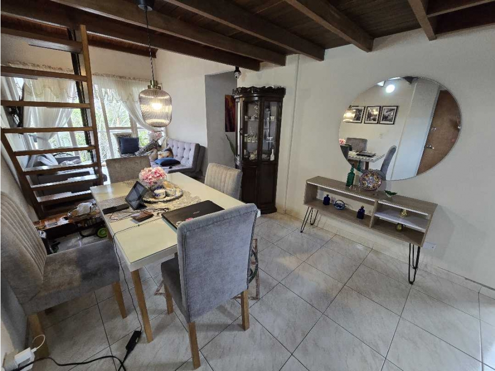 VENDO APARTAMENTO EN ALTAMIRA