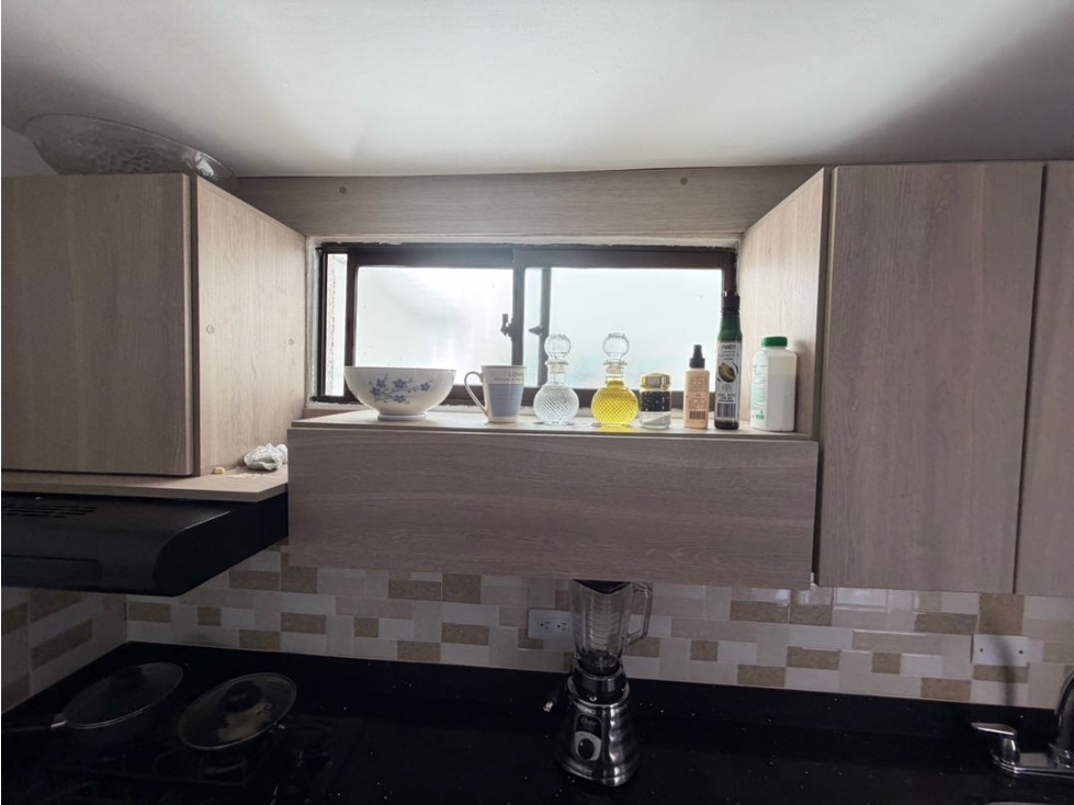 Vendo apartamento en barrio Cristóbal segundo piso, garaje — foto 3
