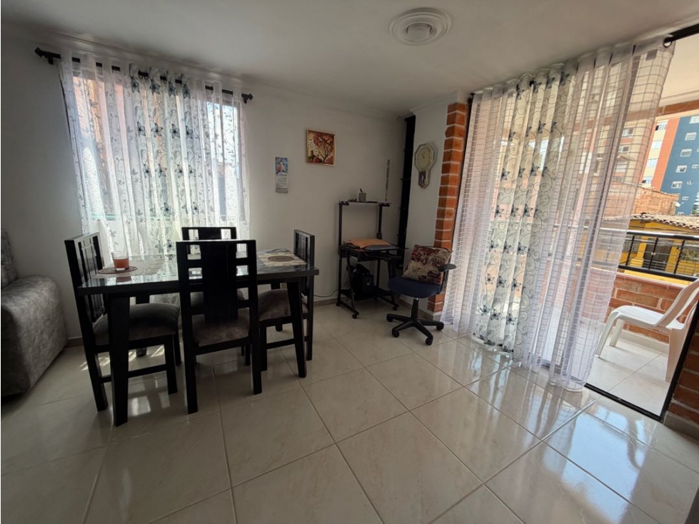 Vendo apartamento en barrio Cristóbal segundo piso, garaje — foto 5