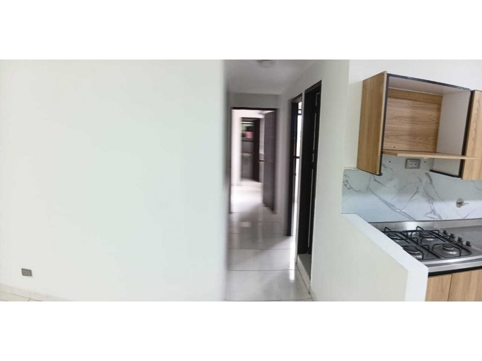 VENDO APARTAMENTO EN BARRIO CRISTOBAL CON TERRAZA COMUN — foto 4