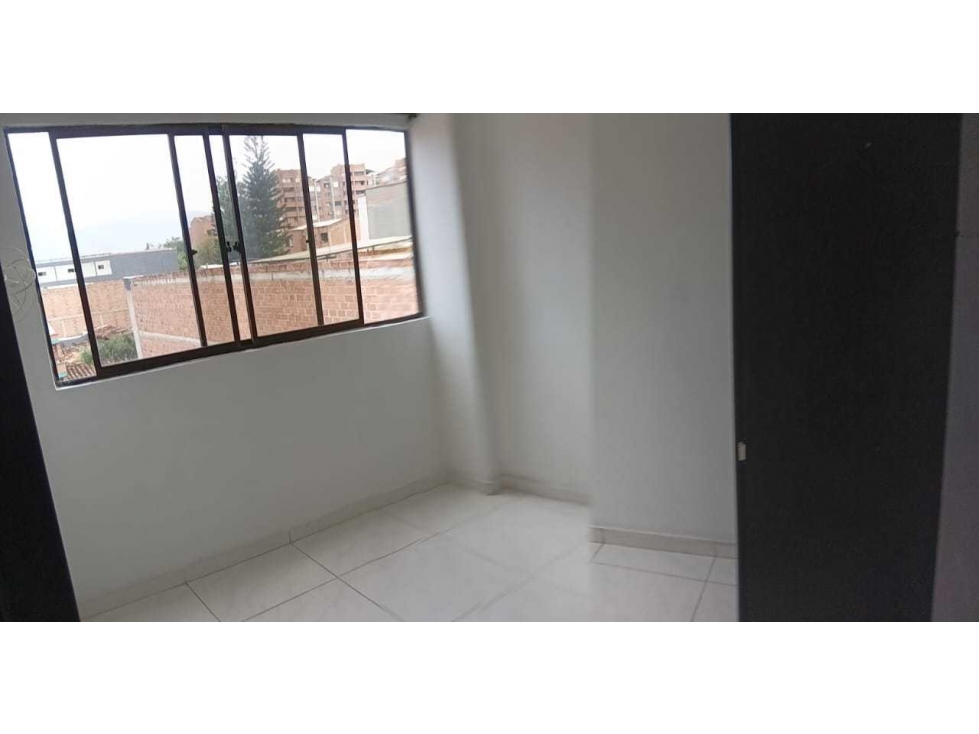 VENDO APARTAMENTO EN BARRIO CRISTOBAL CON TERRAZA COMUN — foto 6