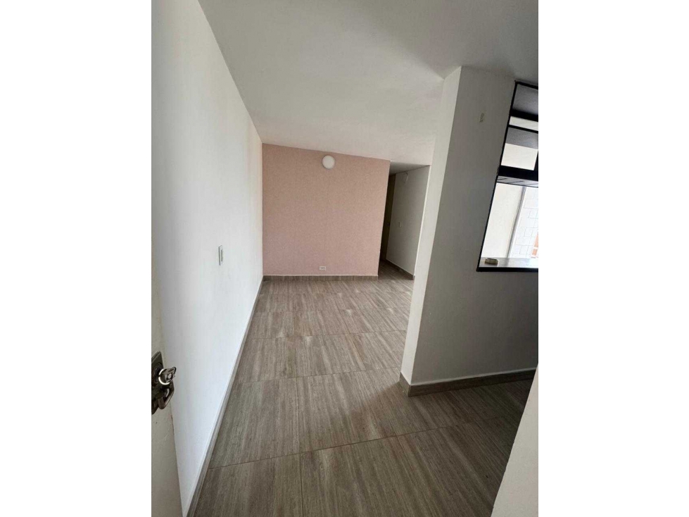 VENDO APARTAMENTO EN BELLO RIACHUELOS 3°PISO ACCESO POR ESCALAS — foto 2