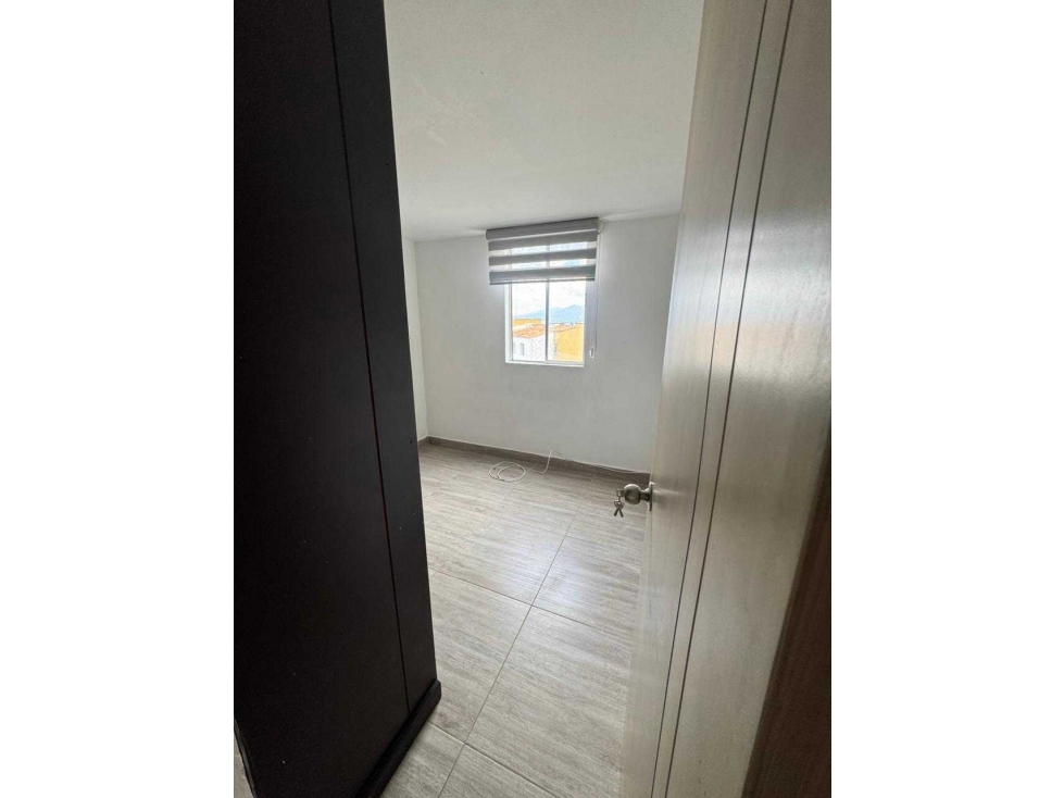 VENDO APARTAMENTO EN BELLO RIACHUELOS 3°PISO ACCESO POR ESCALAS — foto 5