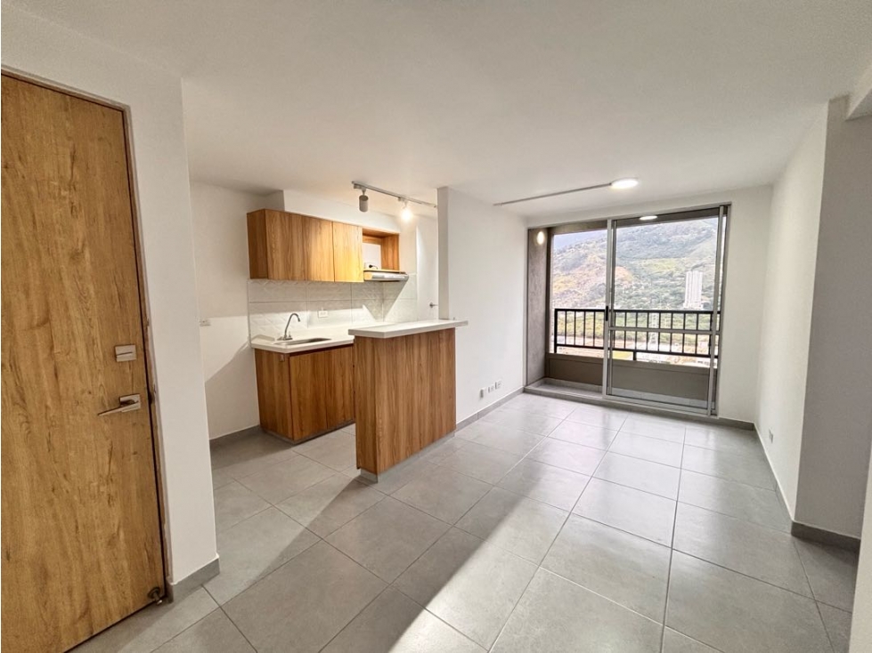 VENDO APARTAMENTO EN BELLO, SECTOR NAVARRA CON PARQUEADERO — foto 2