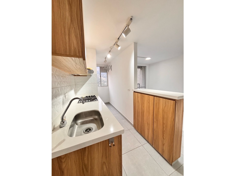 VENDO APARTAMENTO EN BELLO, SECTOR NAVARRA CON PARQUEADERO — foto 4