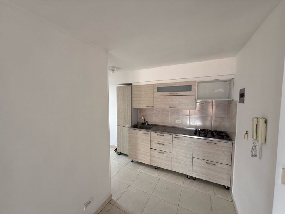 Vendo apartamento en Buenos Aires cerca a la central parqueadero — foto 3