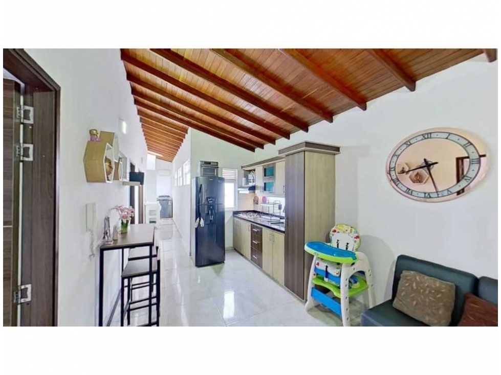 VENDO APARTAMENTO EN CABAÑAS BELLO 5°PISO ACCESO POR ESCALAS