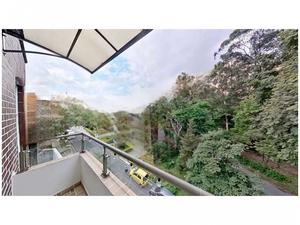 VENDO APARTAMENTO EN CABAÑAS BELLO 5°PISO ACCESO POR ESCALAS — foto 2