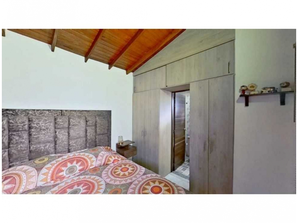 VENDO APARTAMENTO EN CABAÑAS BELLO 5°PISO ACCESO POR ESCALAS — foto 4