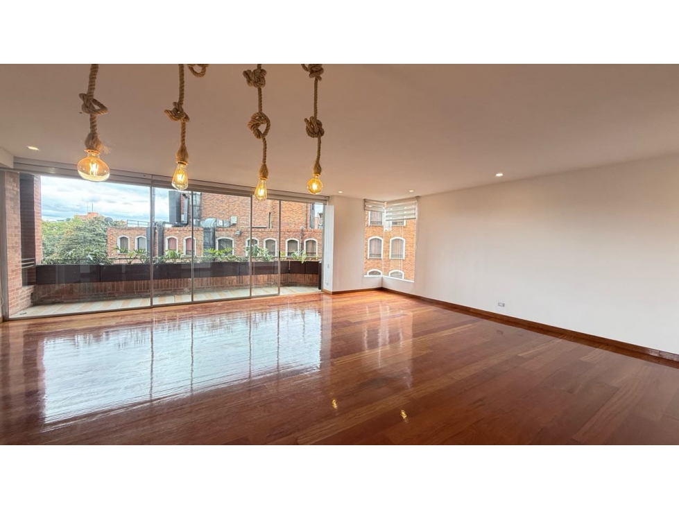 Vendo apartamento en Cabrera 228M2