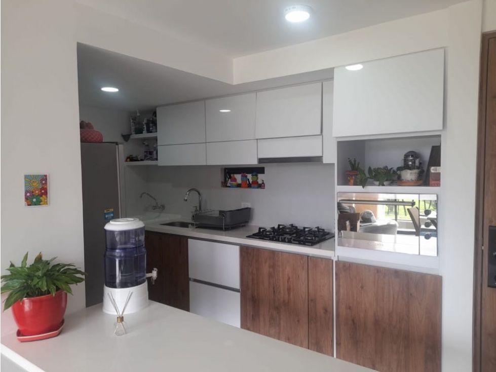 VENDO APARTAMENTO SEGUNDO PISO EN CAJICÄ EN LA MILLA DE ORO
