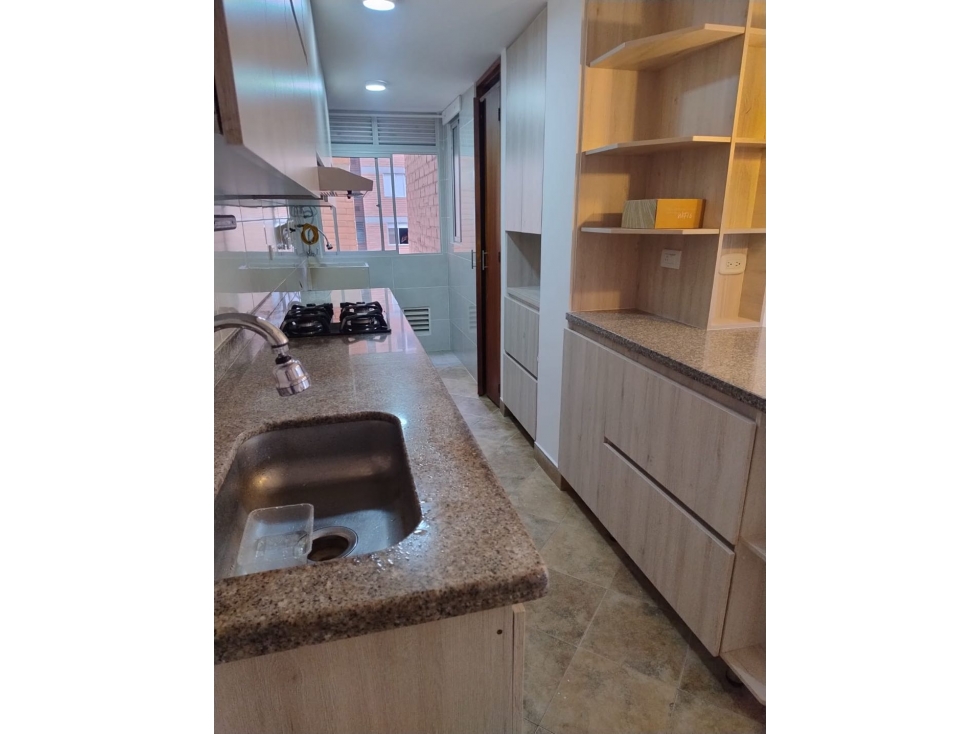 Vendo apartamento en calasanz 3 habitaciones parqueadero