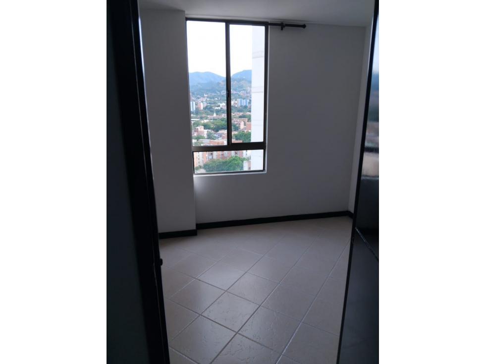 VENDO APARTAMENTO EN CALASANZ PARTE BAJA CON PARQUEADERO Y CUARTO UTIL — foto 6