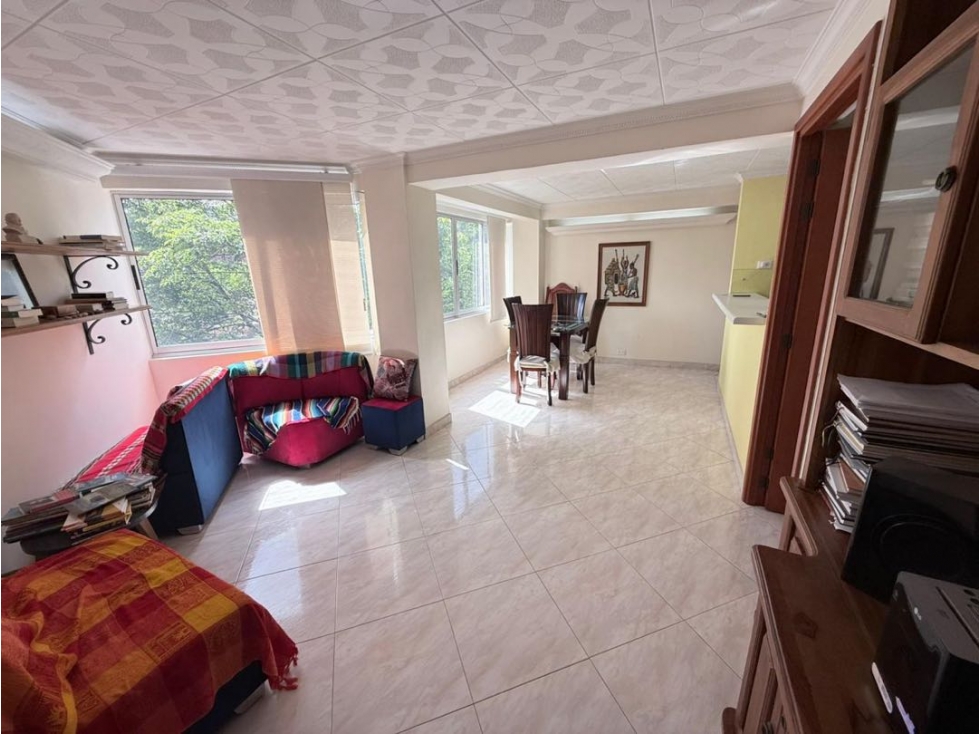 Vendo apartamento en calasanz parte baja con parqueadero