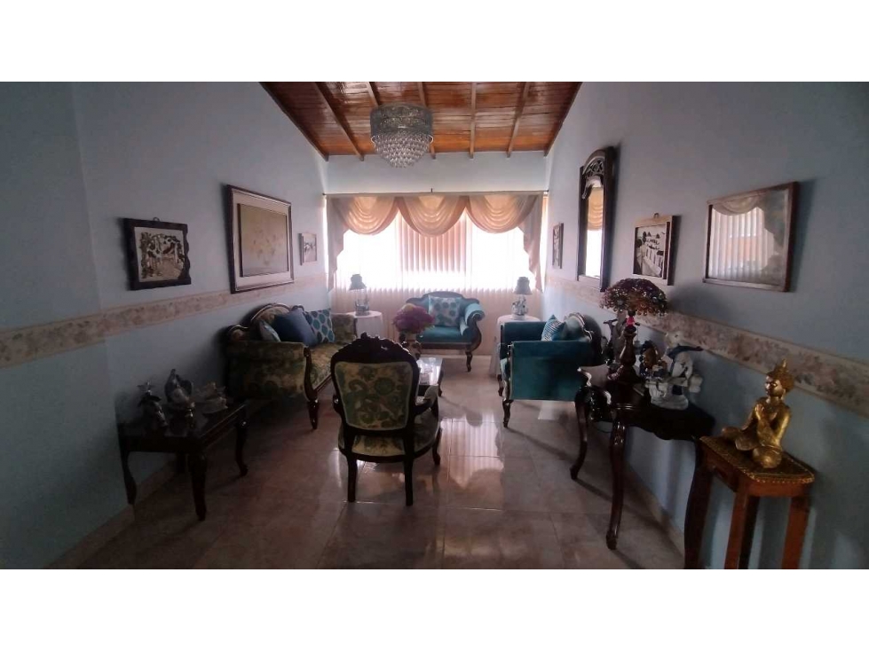 VENDO APARTAMENTO EN CALASANZ PARTE BAJA CERCA A LA ESTACION FLORESTA