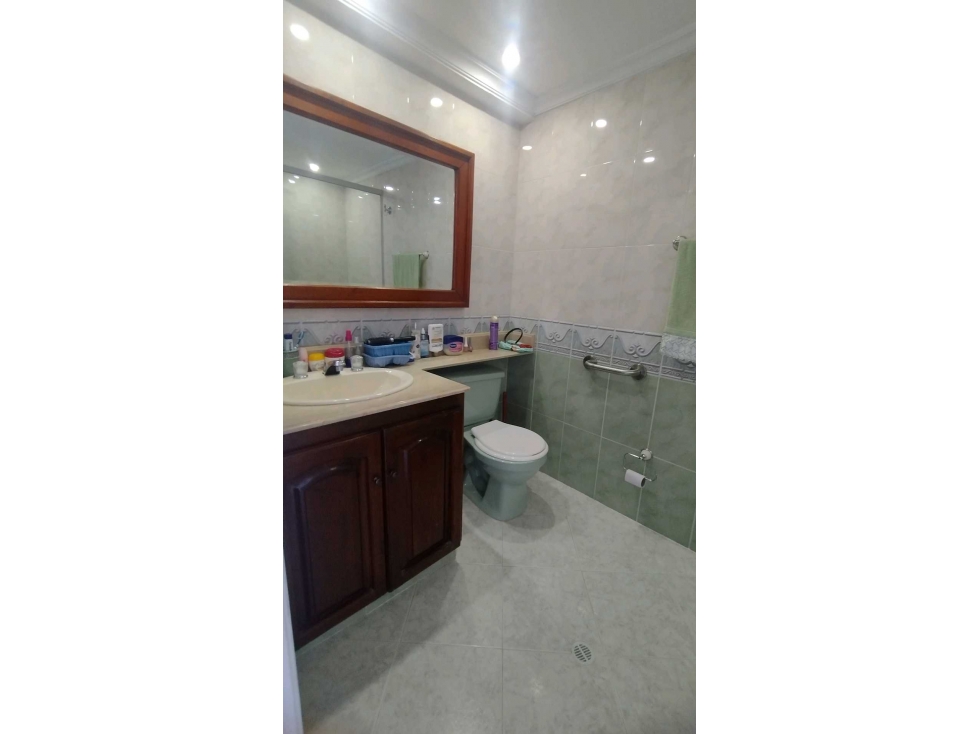 VENDO APARTAMENTO EN CALASANZ PARTE BAJA CERCA A LA ESTACION FLORESTA — foto 5